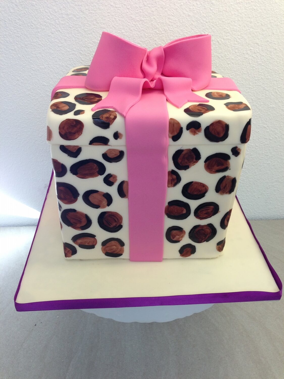 cadeau taart met strik