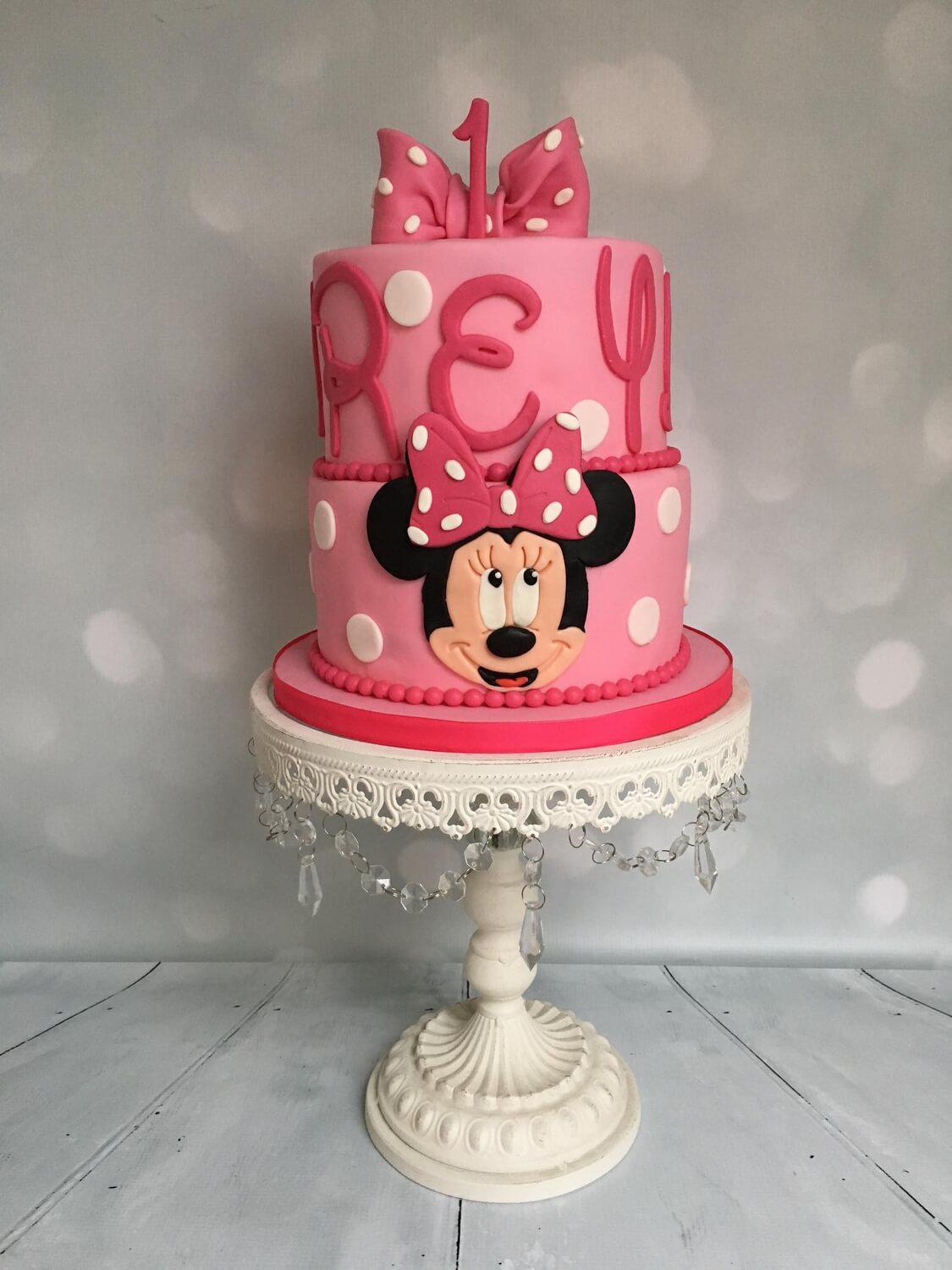 Minnie Mouse fondant